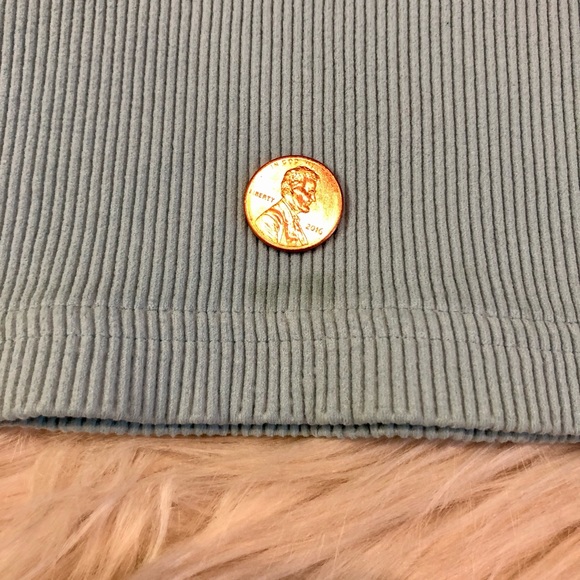 *please read* Free People Movement Happiness Runs Crop Tank BUNDLE OF 3 XS/S - Picture 12 of 17